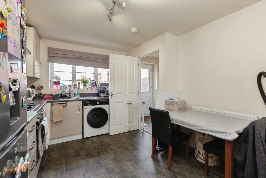 Property photo 3 of 14 Pbox-Img.Jpg