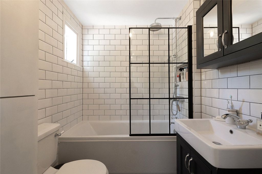 Property photo 3 of 12 Bathroom