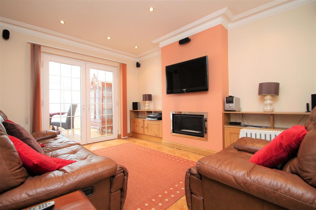 Property photo 2 of 15 Img_5771.Jpg