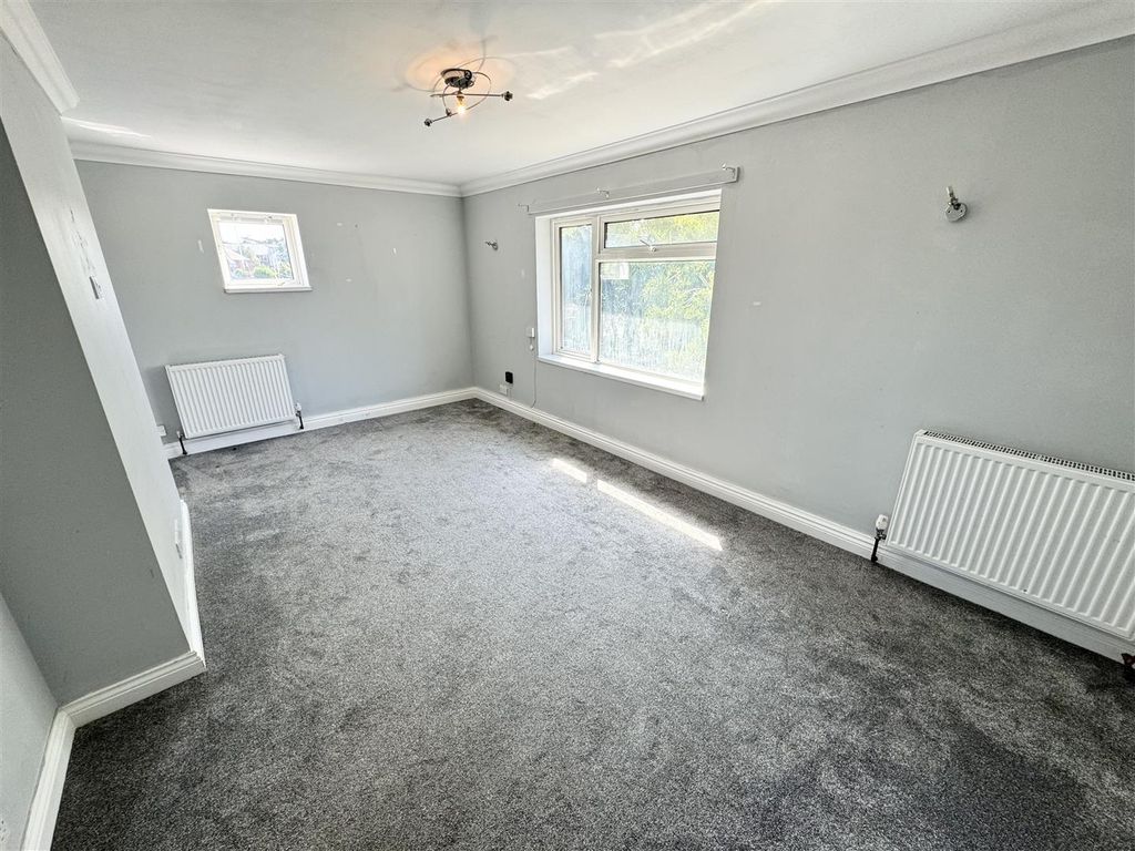 Property photo 3 of 7 Img_7932.Jpg