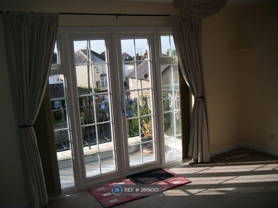 Property photo 1 of 3