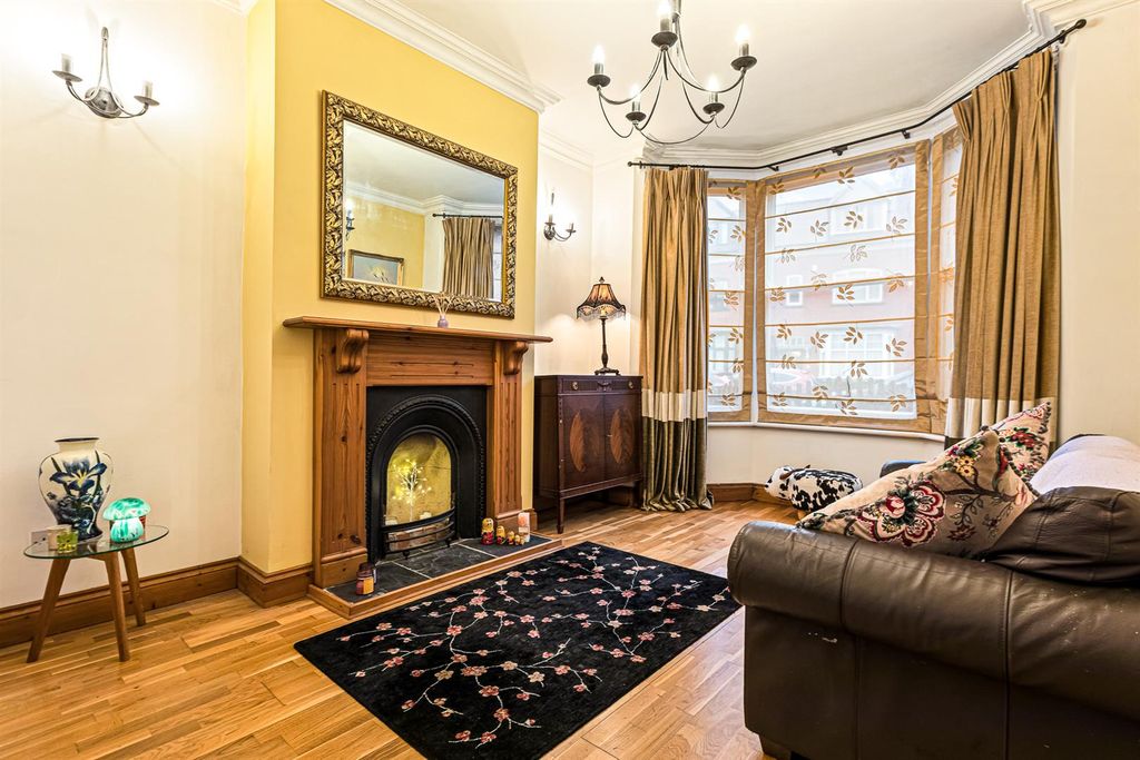 Property photo 2 of 38 Front Reception Room