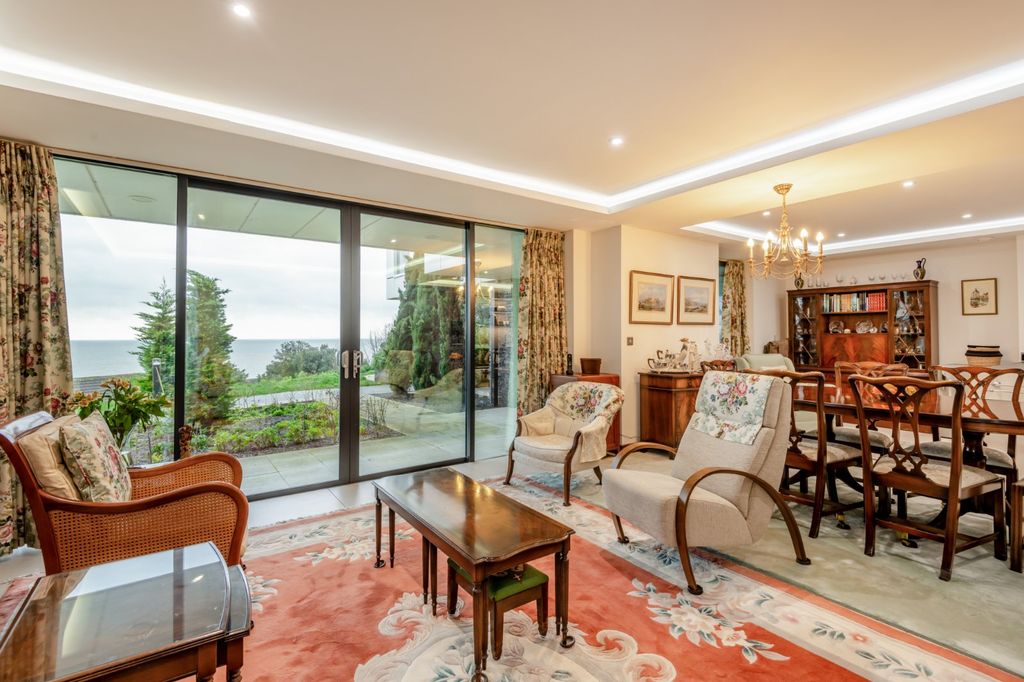 Property photo 3 of 15 Sitting/Dining Rm
