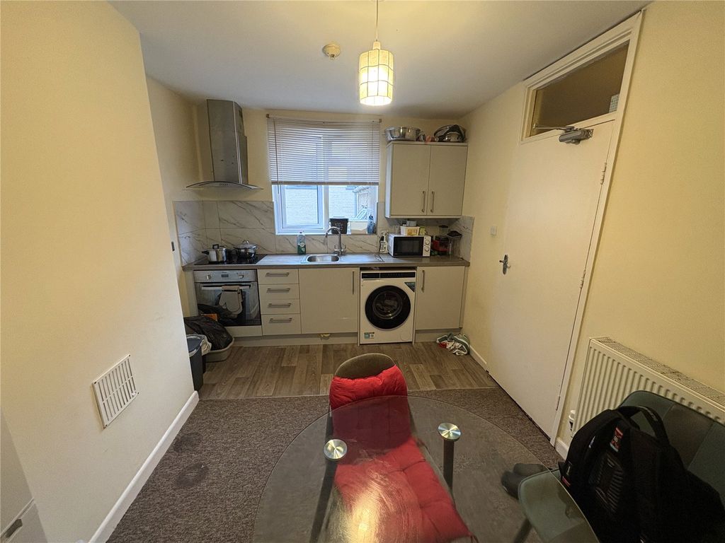 Property photo 2 of 5 Picture No. 05