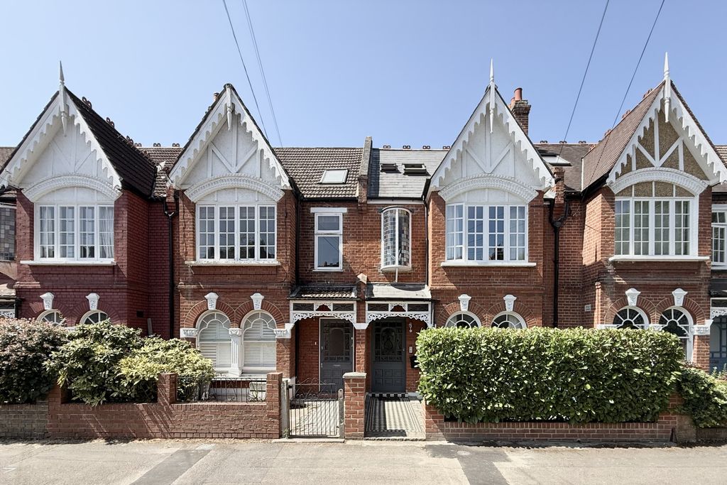 Property photo 2 of 13 2