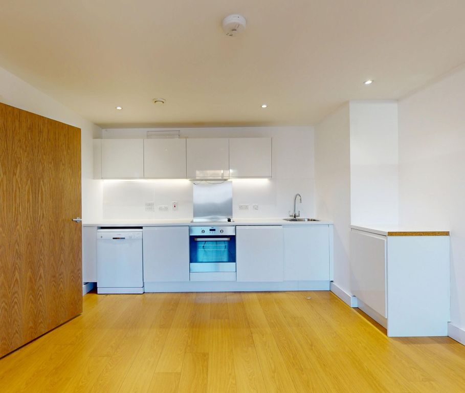 Property photo 2 of 13 Kitchen