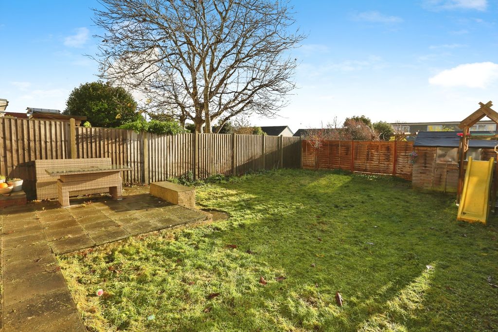 Property photo 3 of 17 Photo