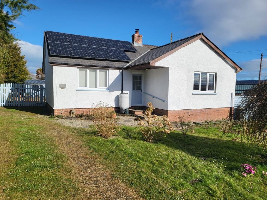 Property photo 2 of 36