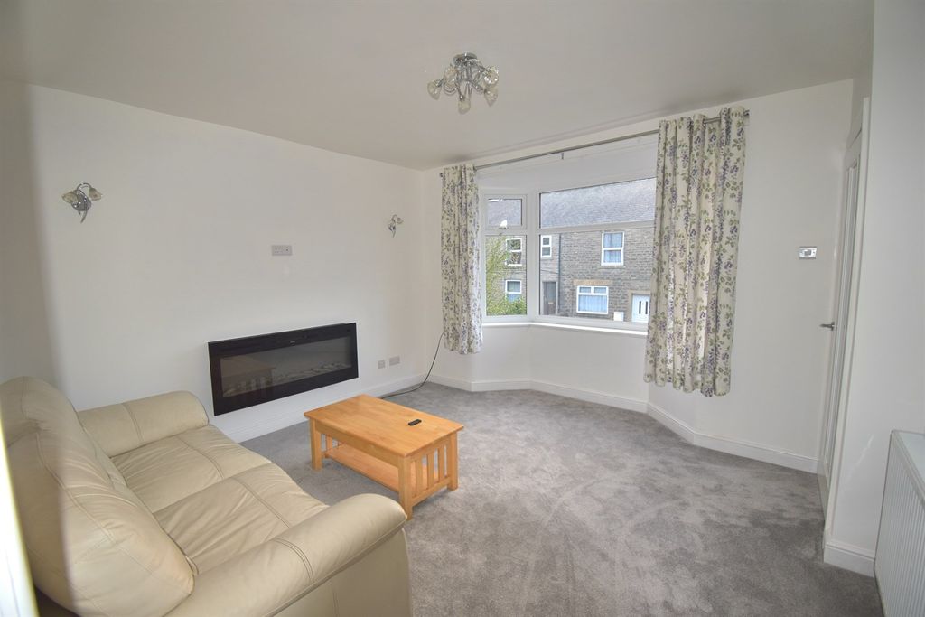 Property photo 2 of 13 Sitting Room