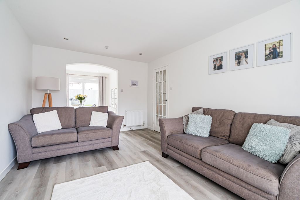 Property photo 2 of 25 Property Image 2