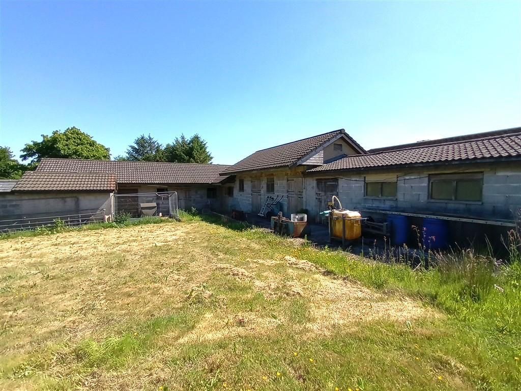 Property photo 3 of 28 Stable Block With 5 Double Stables