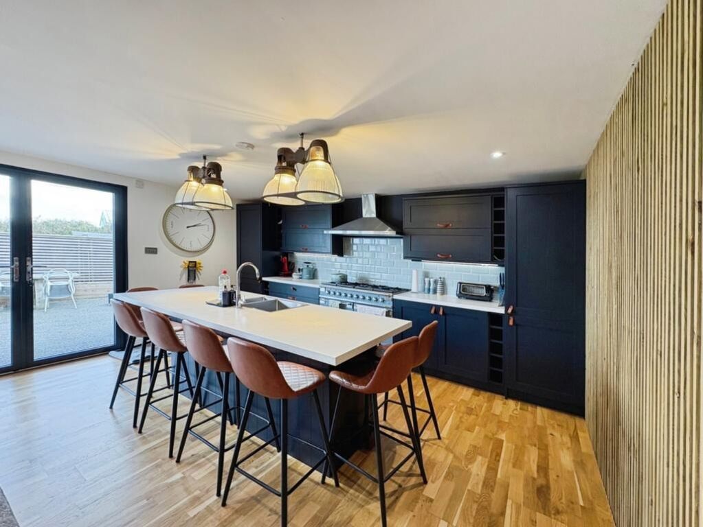 Property photo 2 of 20 4845721