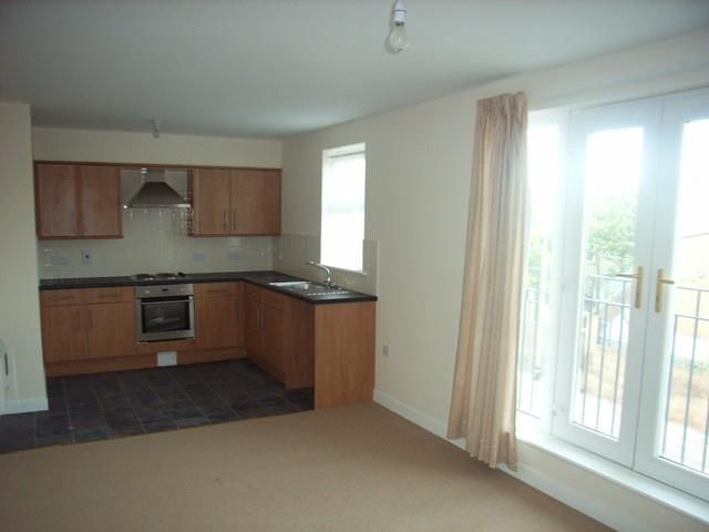 Property photo 3 of 4 P1049 Kitchen.Jpg