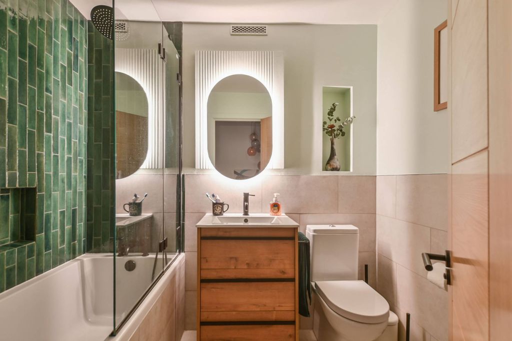 Property photo 2 of 11