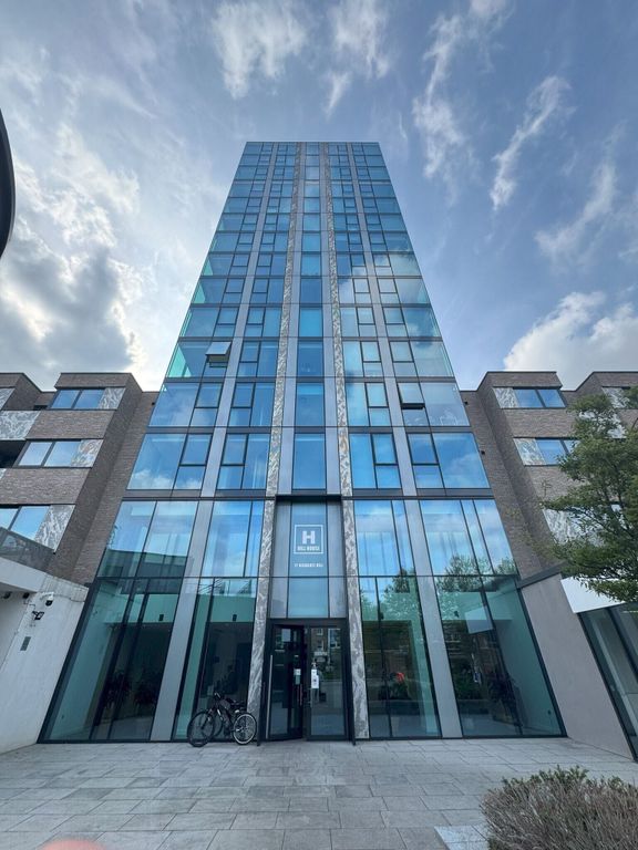 Property photo 3 of 6