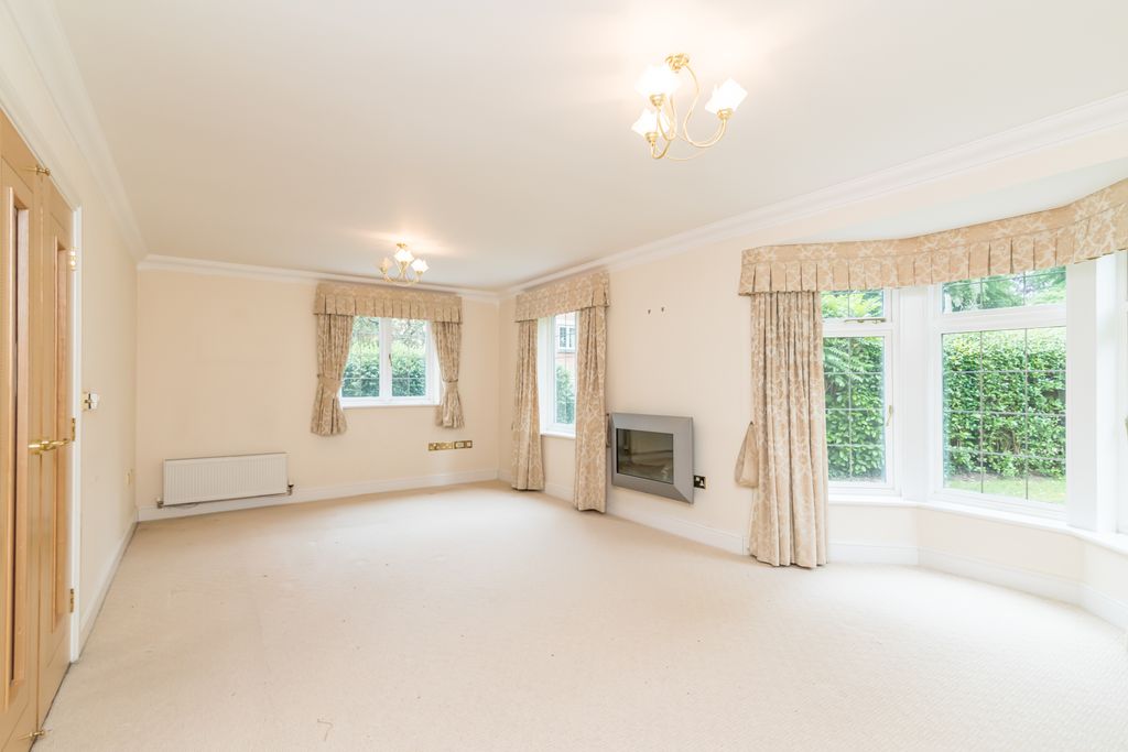 Property photo 2 of 21