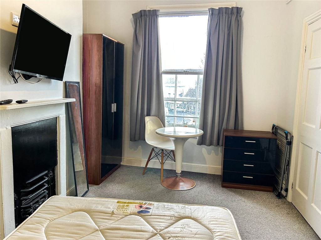 Property photo 3 of 10 Picture No. 07