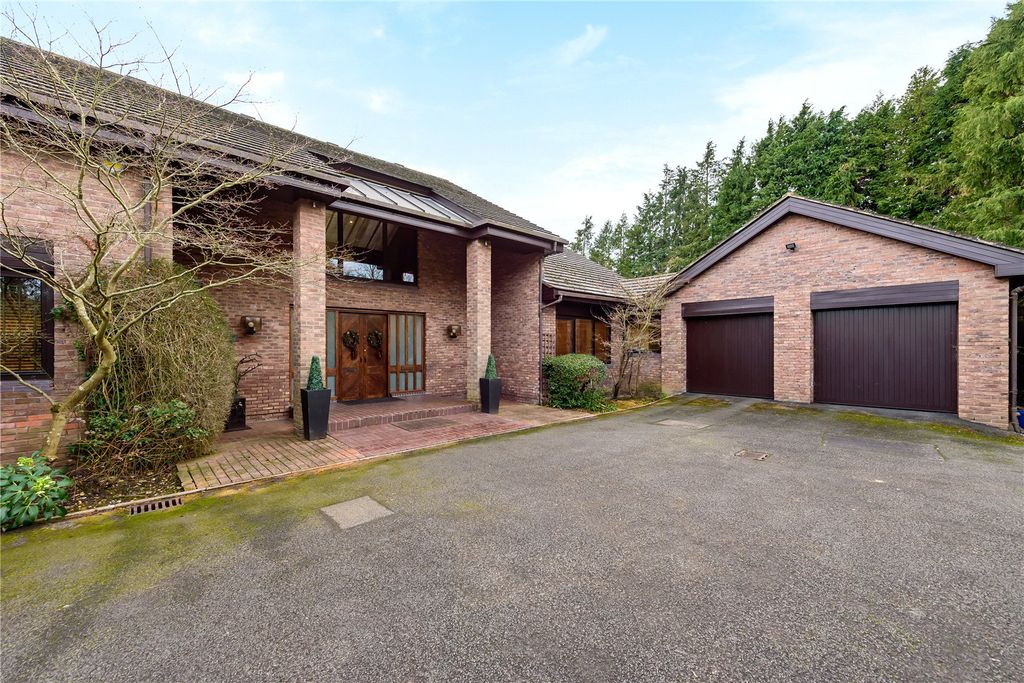 Property photo 1 of 57 Picture No. 97