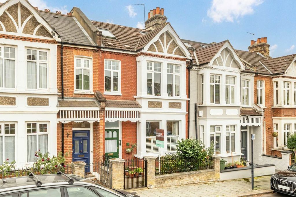 Property photo 1 of 9