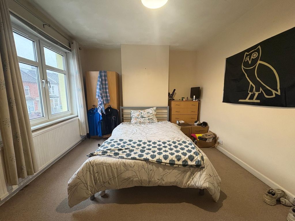 Property photo 1 of 12 Photo-2025-12-18-16-28-41