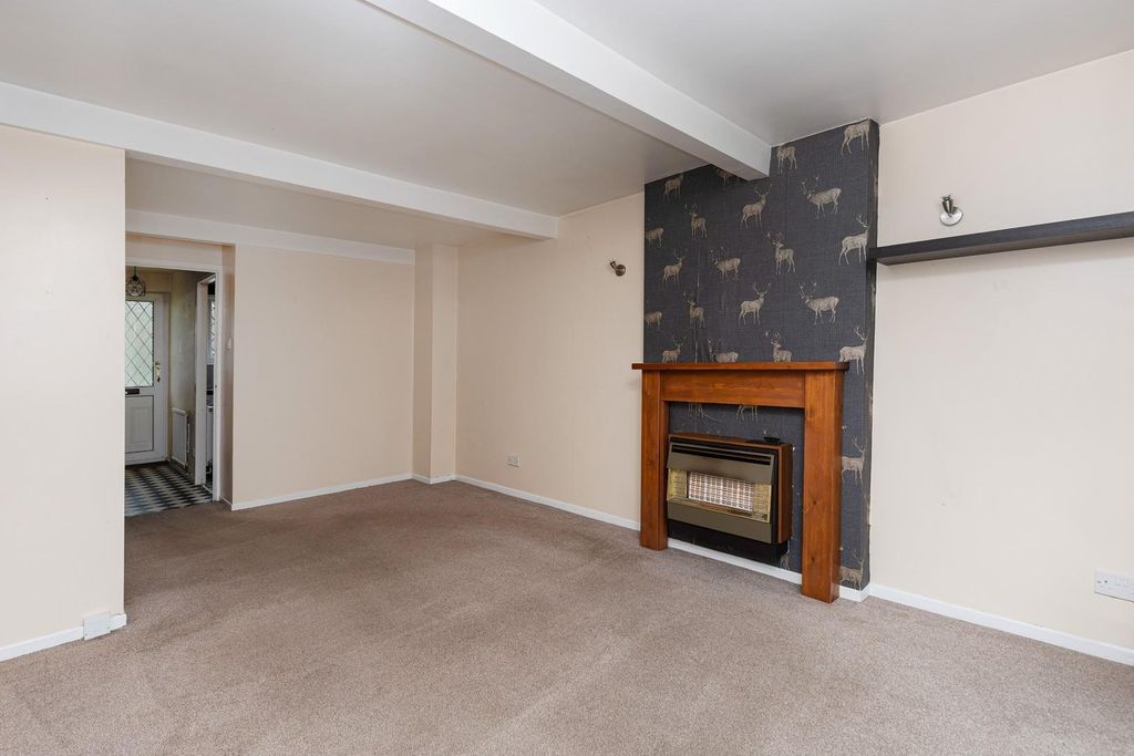 Property photo 3 of 22 Living/Dining Room