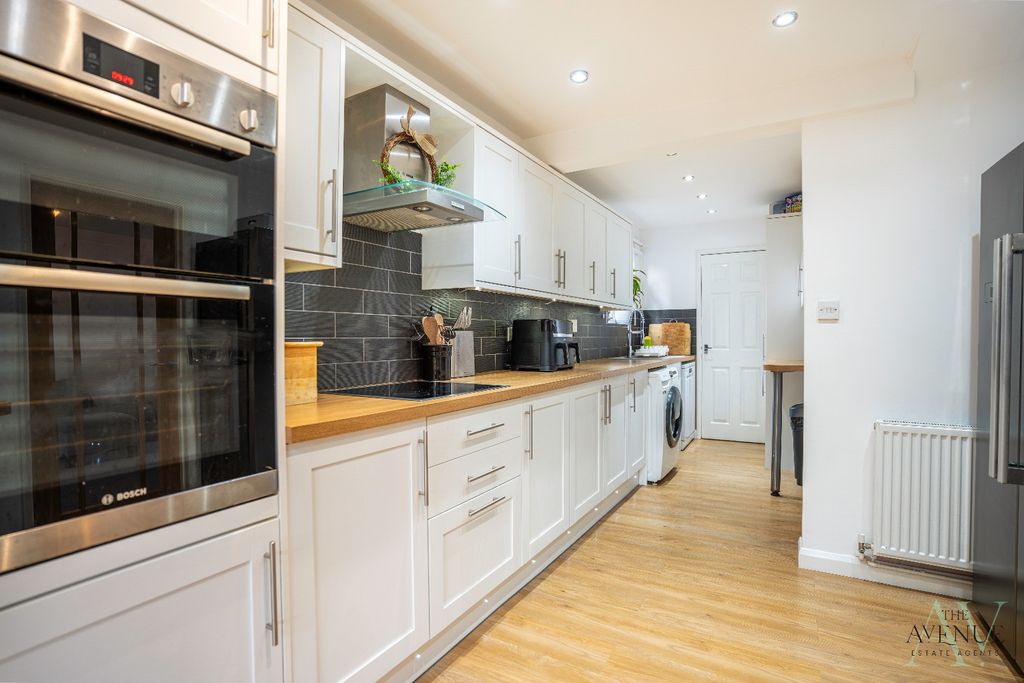 Property photo 3 of 15 4845496