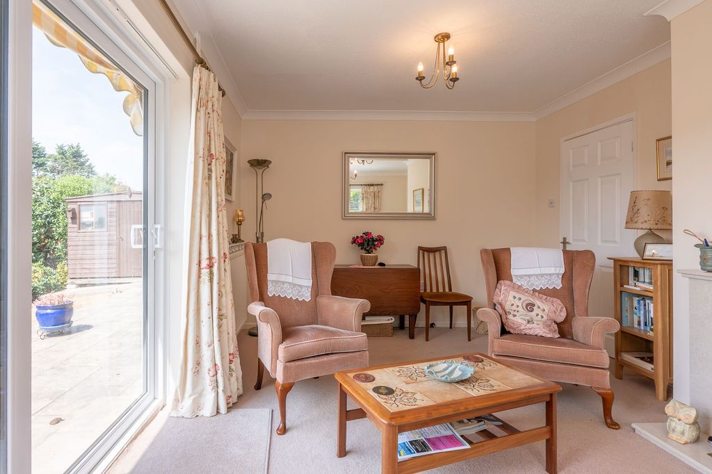 Property photo 2 of 13