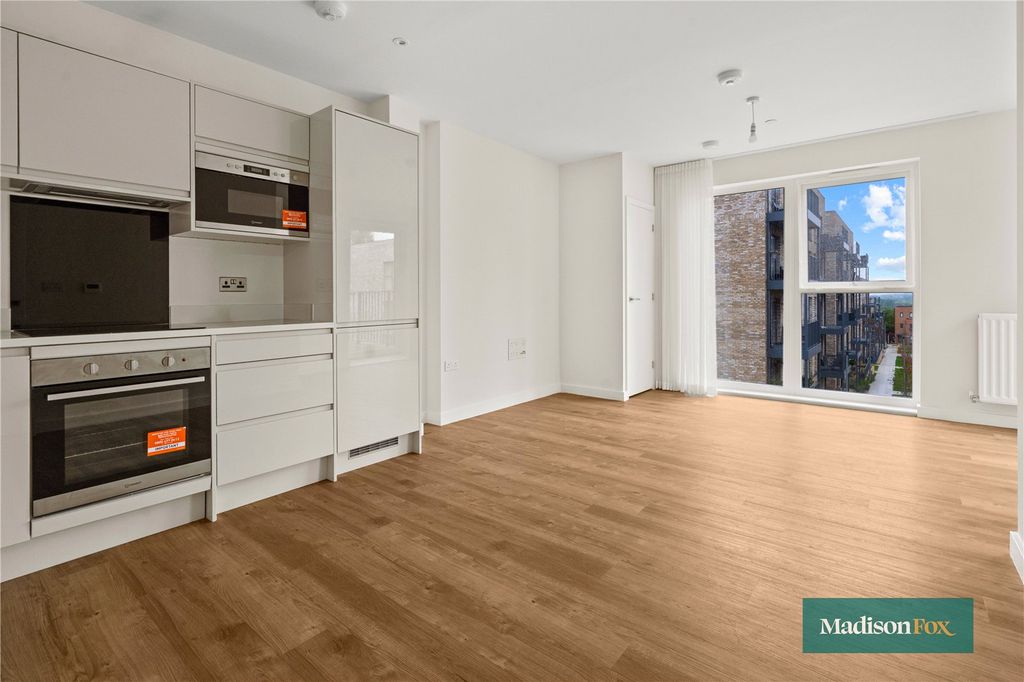 Property photo 3 of 13 Picture No. 02