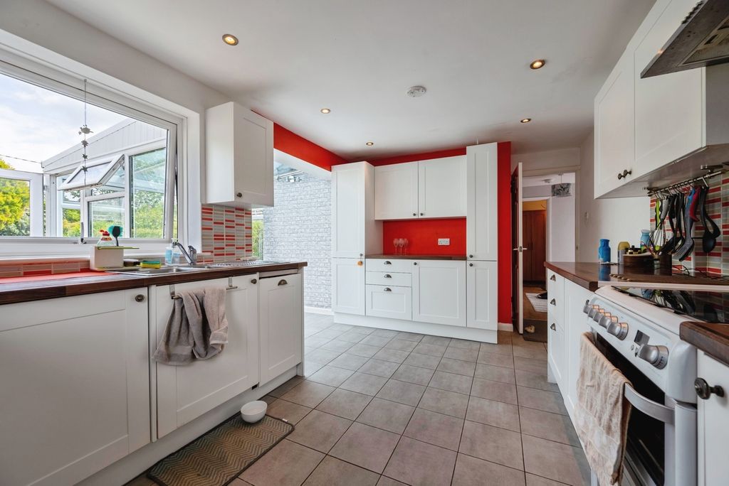 Property photo 3 of 19 Pbox-Img.Jpg