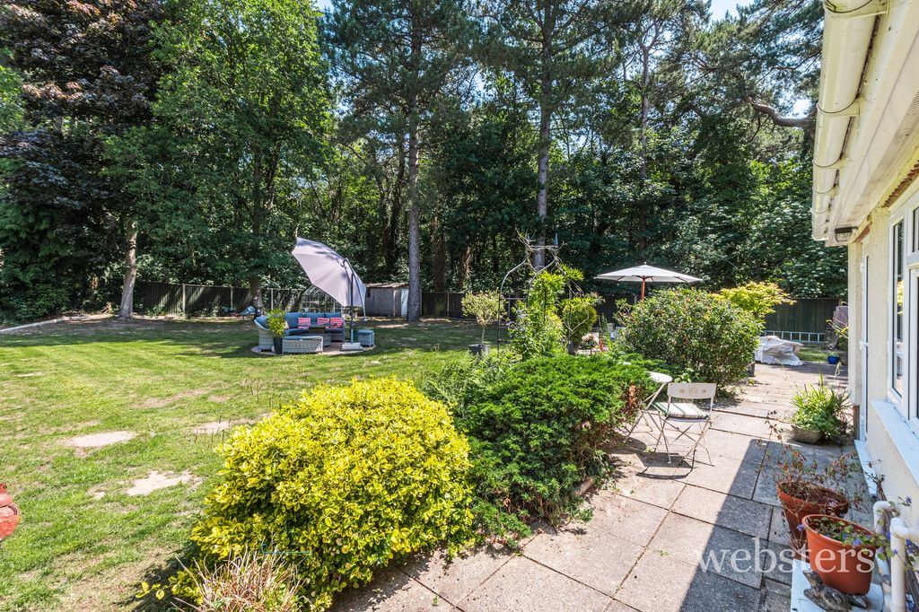 Property photo 3 of 18