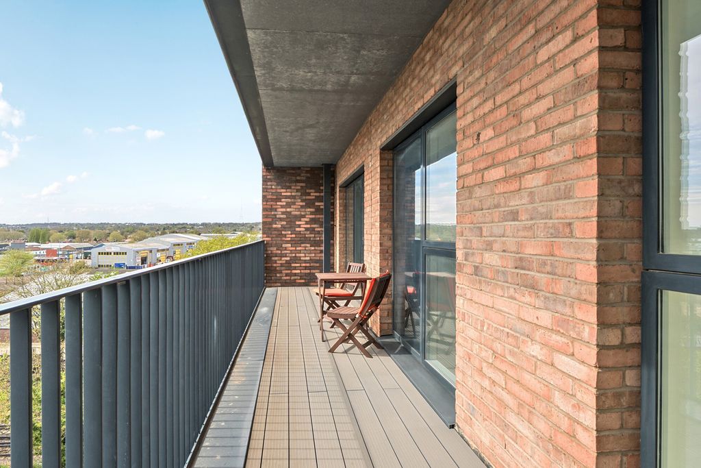 Property photo 2 of 17 1429214-7-69De3A8...