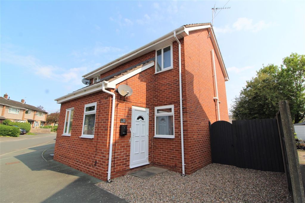 Property photo 1 of 7 External.Jpg