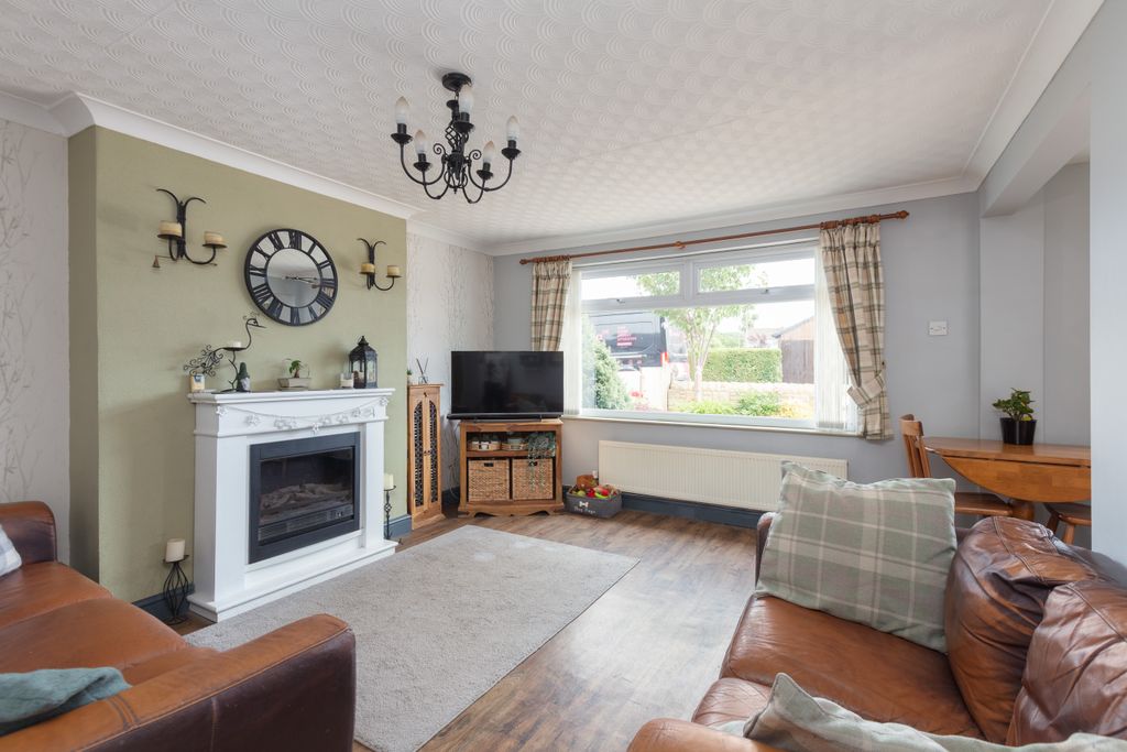 Property photo 2 of 20 43 Arrowsmith Drive-2