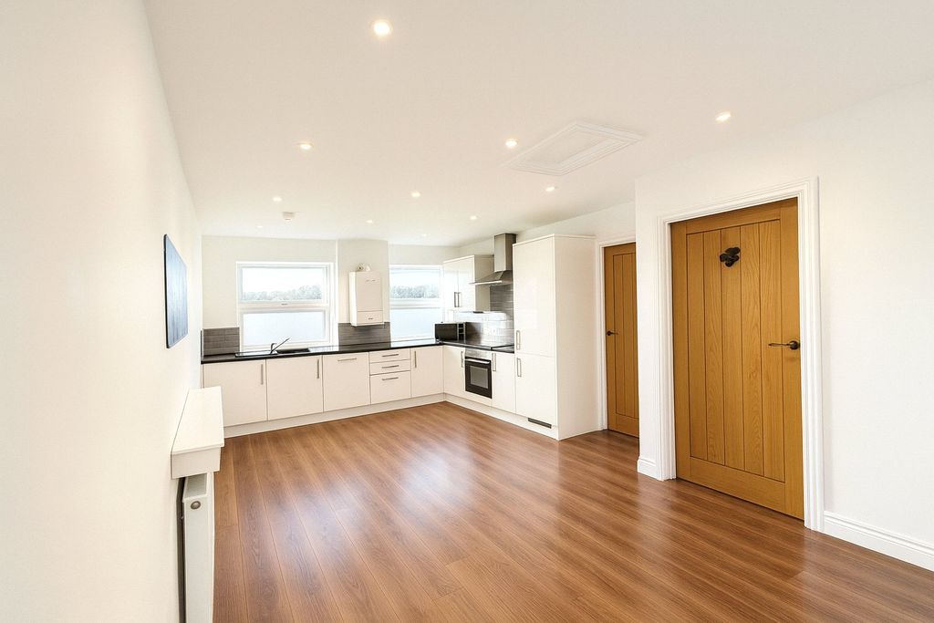 Property photo 2 of 5 Lounge