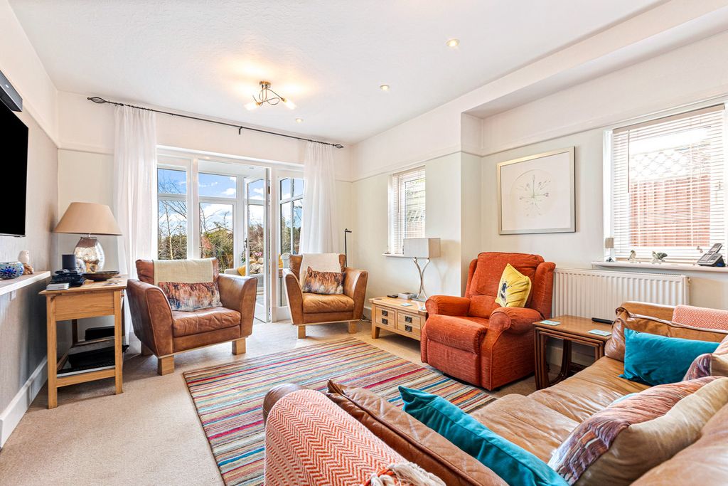 Property photo 3 of 30