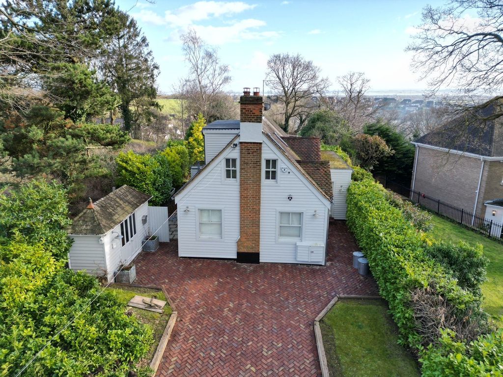 Property photo 1 of 20