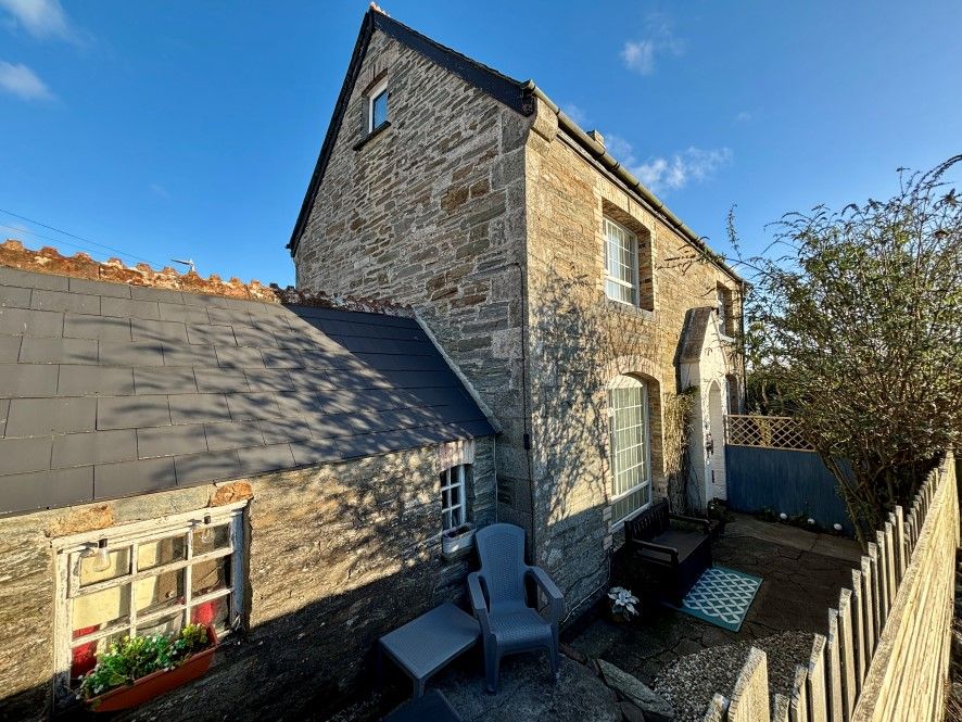 Property photo 1 of 27