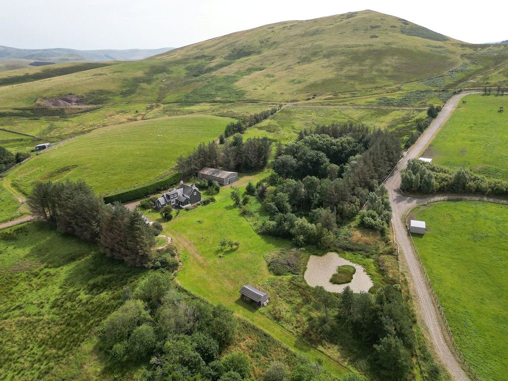 Property photo 1 of 61 Brundeanlaws