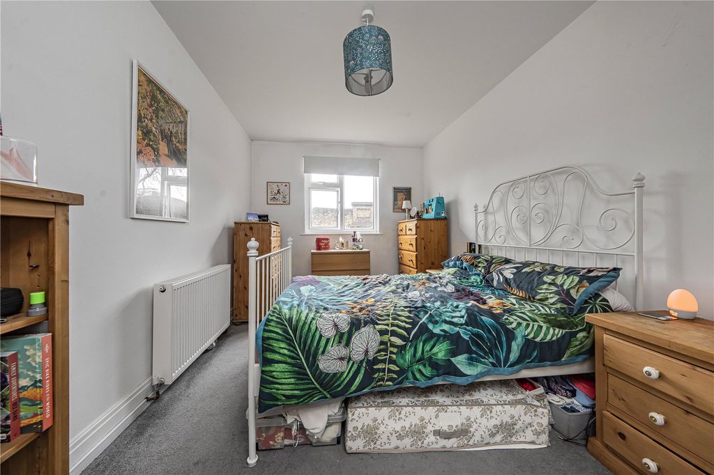 Property photo 2 of 12 Picture No. 02