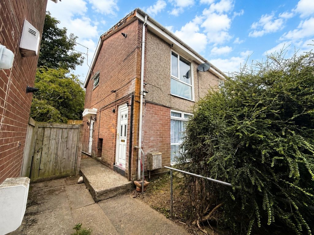 Property photo 1 of 7 Bd663Bad-D9Db-465F-9Dfd-Eb40C00017CE