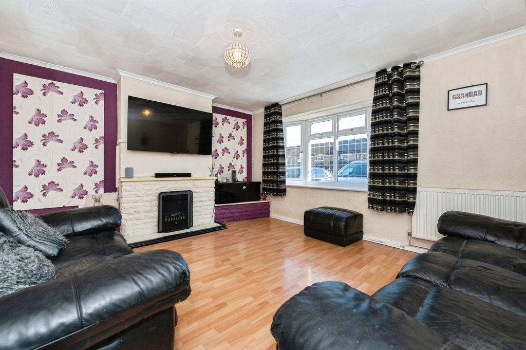 Property photo 2 of 18 Image 1
