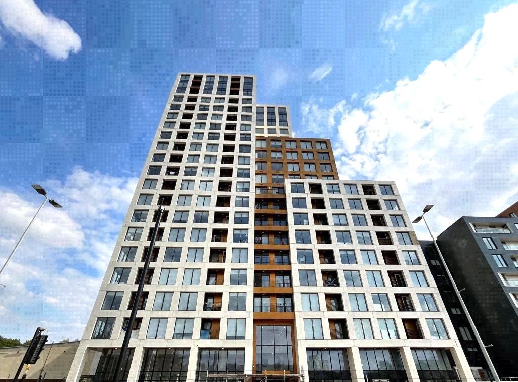 Property photo 1 of 17 Building