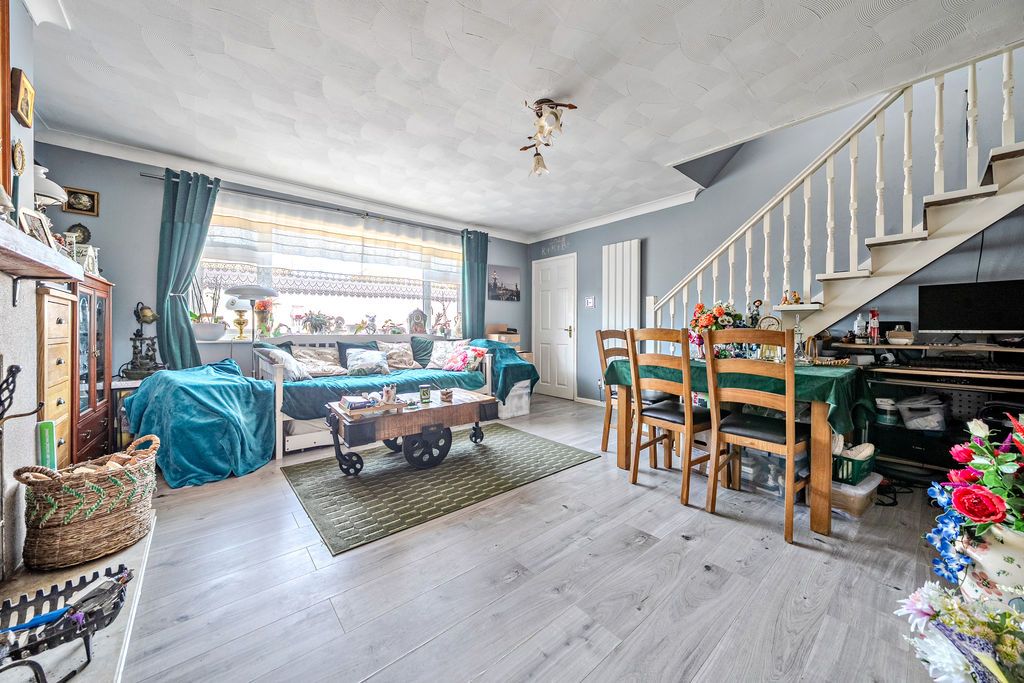 Property photo 2 of 15 Living Room