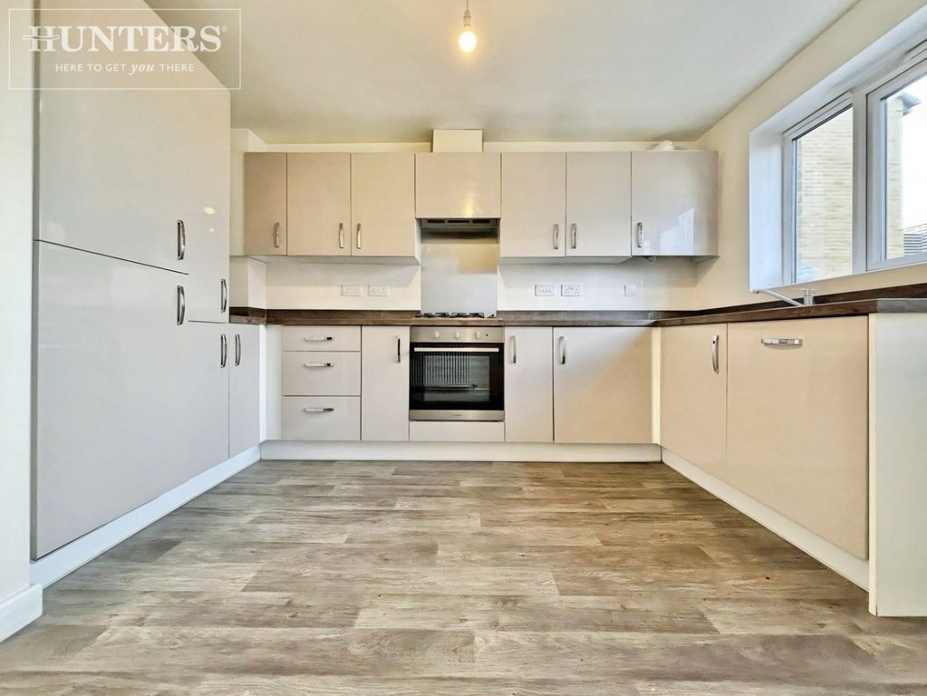 Property photo 2 of 11 Pbox-Img.Jpg