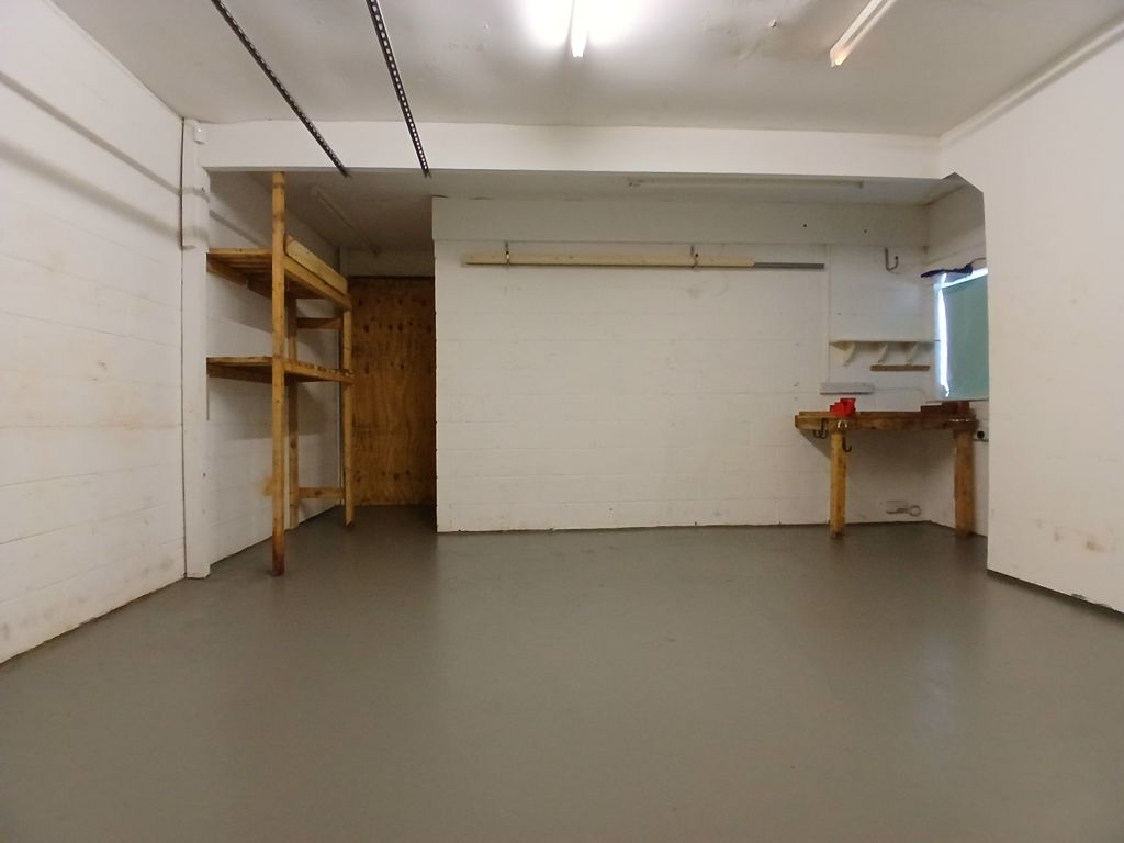 Property photo 2 of 11 Photo 8