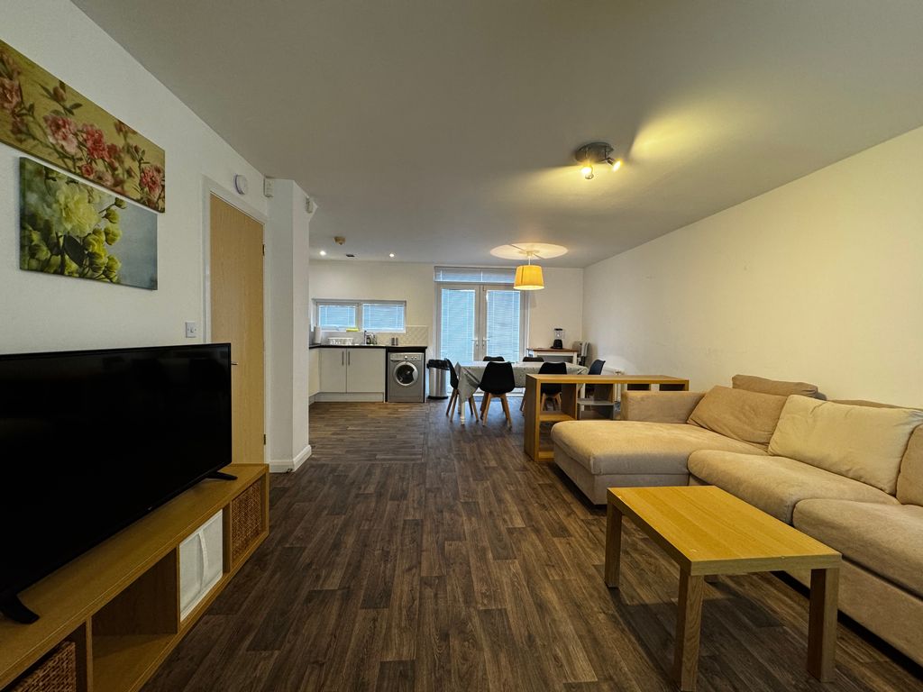Property photo 2 of 10 Gallery