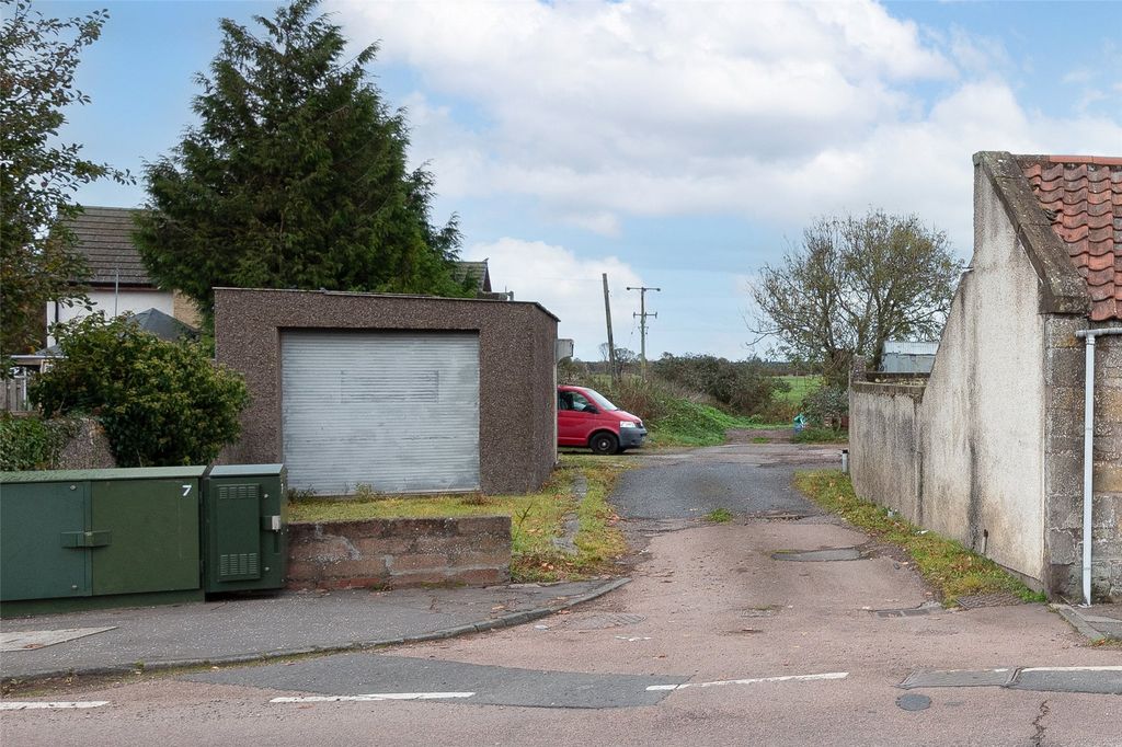 Property photo 2 of 14 Picture No. 38