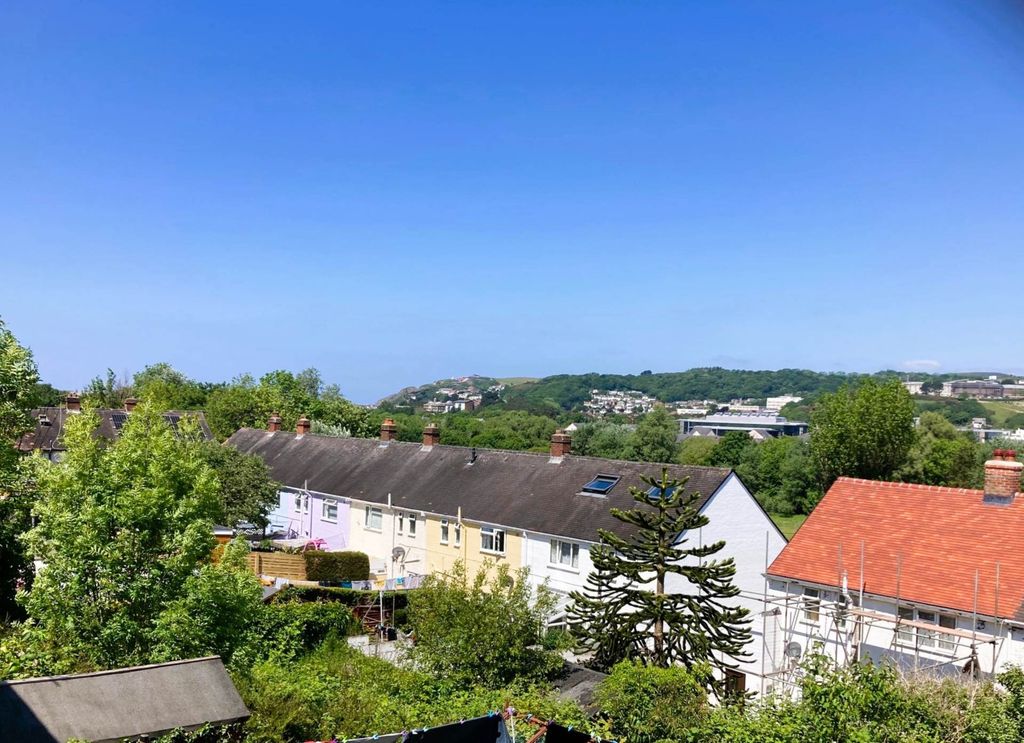 Property photo 3 of 29