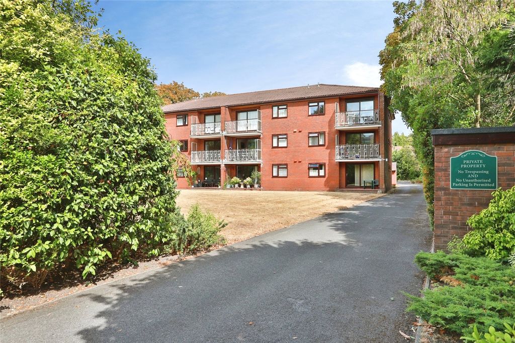 Property photo 1 of 20 Picture No. 21