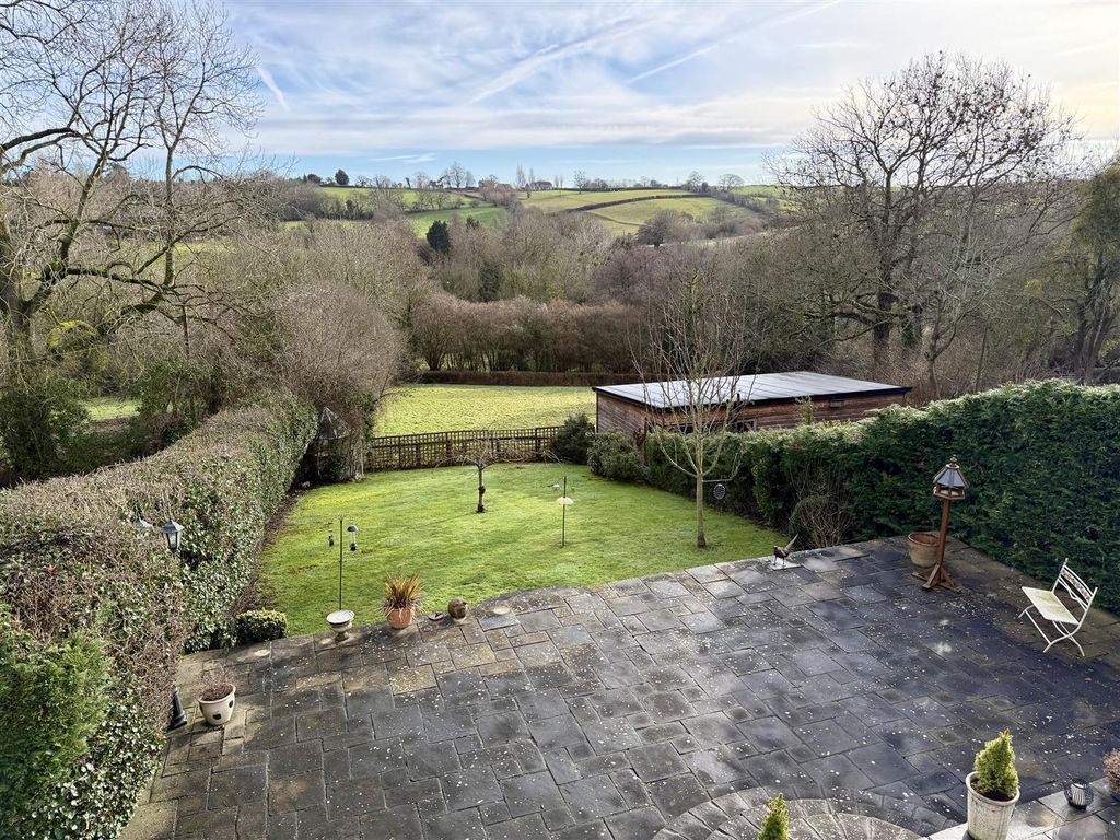 Property photo 3 of 37